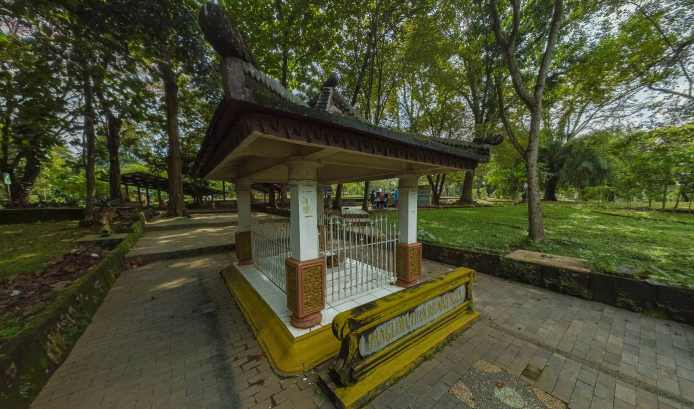 Bukit Siguntang atau Prasasti Kedukan Bukit
