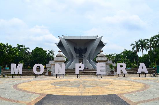 Monumen Perjuangan Rakyat (Monpera)